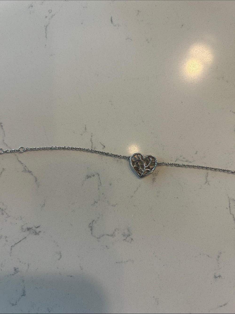 Tiffany & Co. Paloma Picasso Olive leaf Silver Bracelet with Tiffany Blue Pouch. - Picture 6 of 6